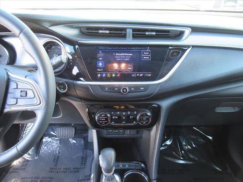 Used 2021 Buick Encore GX Select image 21