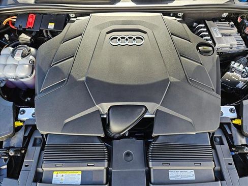 Used 2022 Audi Q8 Premium AWD/4WD image 26
