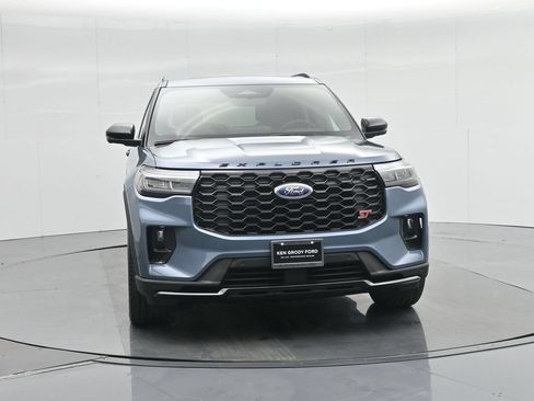 Used 2025 Ford Explorer ST w/ Sun And Sound Package AWD/4WD image 57