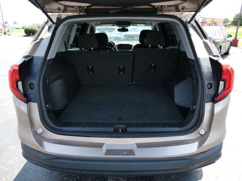 Used 2018 GMC Terrain SLE FWD image 16