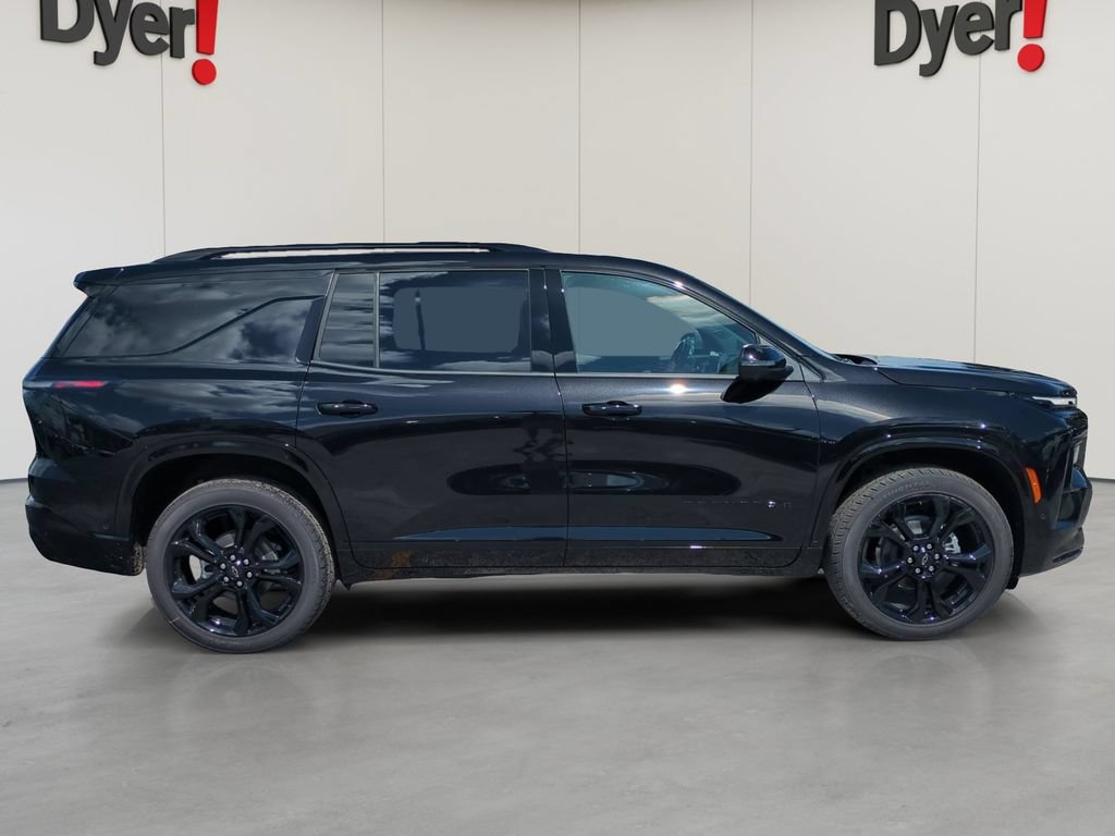 New 2027 Chevrolet Traverse RS FWD image 3