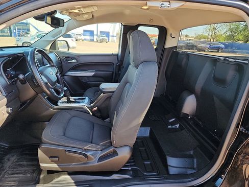 Used 2021 Chevrolet Colorado LT w/ Fleet Safety Package image 6