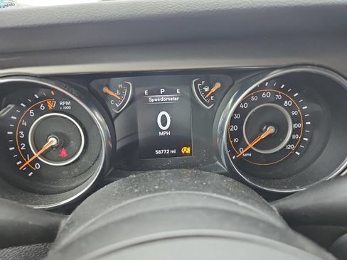 Used 2020 Jeep Wrangler Sport AWD/4WD image 18