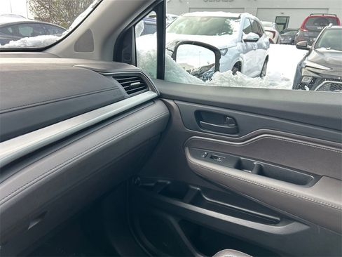 Used 2018 Honda Odyssey EX-L image 26