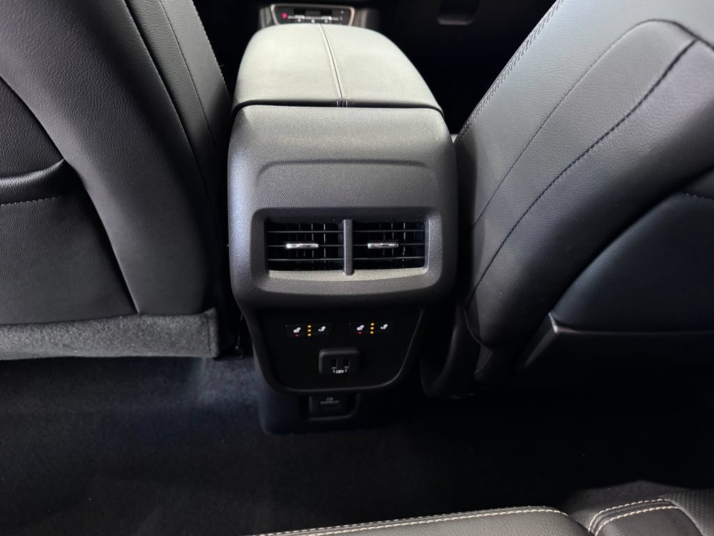 Certified 2023 GMC Terrain Denali w/ Denali Premium Package AWD/4WD image 25