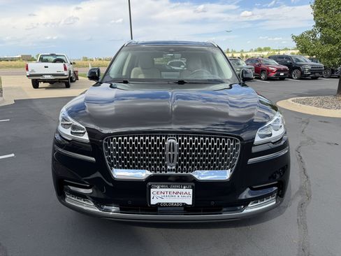 Used 2022 Lincoln Aviator Reserve w/ Equipment Group 201A AWD/4WD image 2