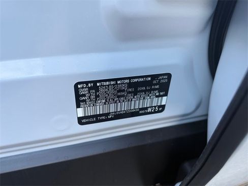 New 2026 Mitsubishi Outlander SE image 35