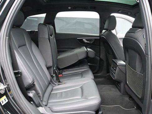 Used 2025 Audi Q7 3.0T Premium Plus AWD/4WD image 20