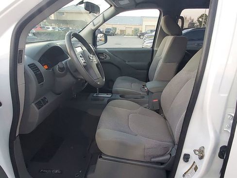 Used 2019 Nissan Frontier SV image 26