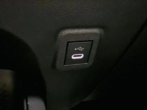 Certified 2025 Toyota Corolla LE image 34