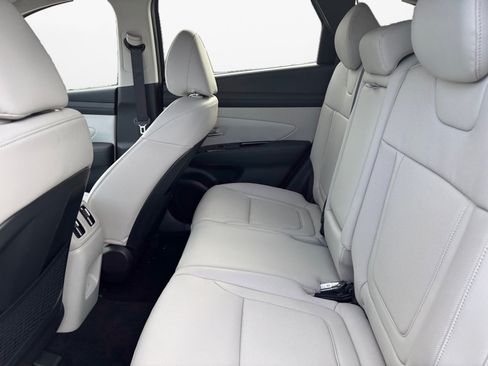 Certified 2026 Hyundai Tucson Limited FWD image 13