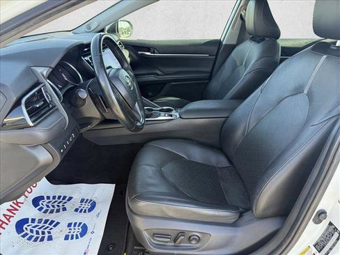 Used 2020 Toyota Camry XSE image 10