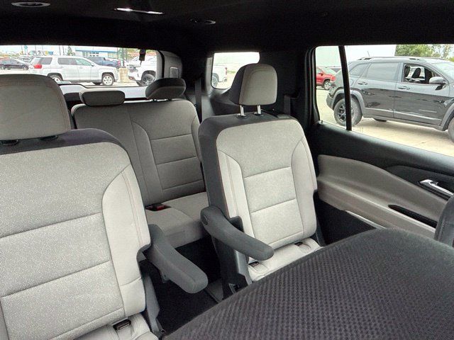 Used 2024 Chevrolet Traverse LT FWD image 8