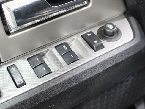 Used 2015 Ford Expedition EL XLT w/ Equipment Group 202A AWD/4WD image 7