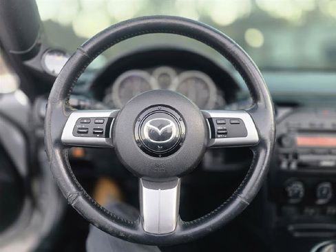 Used 2008 MAZDA MX-5 Miata Grand Touring image 32