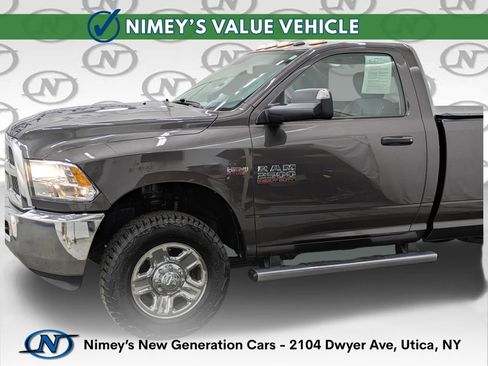 Used 2016 RAM 2500 Tradesman w/ Chrome Appearance Group AWD/4WD image 2