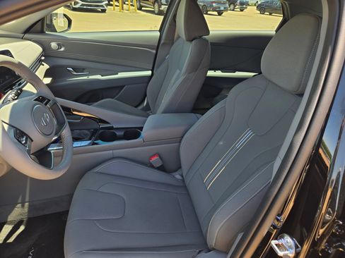 New 2026 Hyundai Elantra SEL Sport Premium FWD image 17