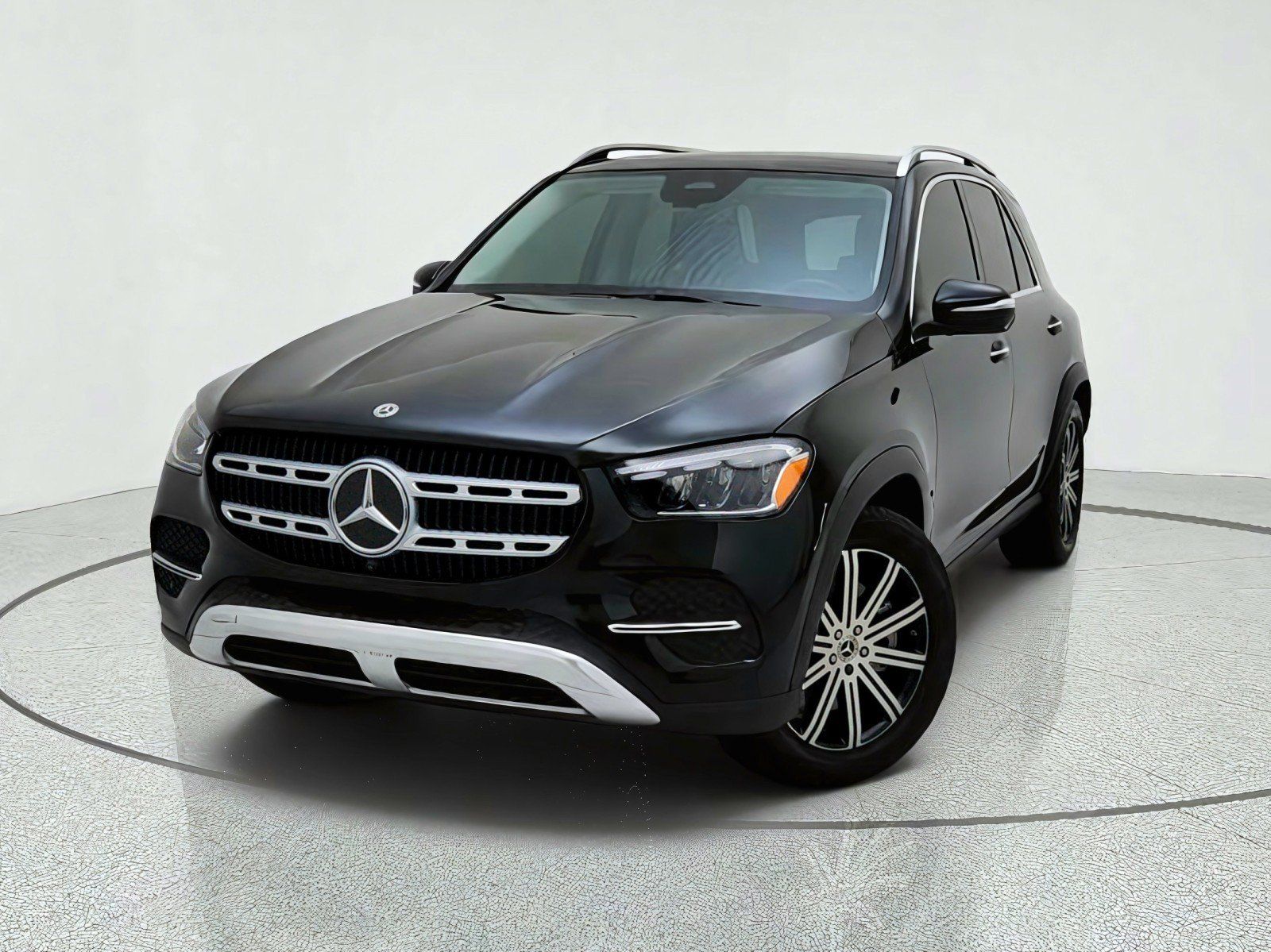 Certified 2024 Mercedes-Benz GLE 450 4MATIC image 2