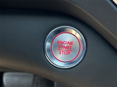 Used 2025 Acura RDX w/ Technology Package image 23