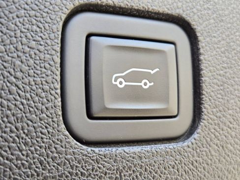 Used 2023 Cadillac XT6 Premium Luxury AWD/4WD image 20