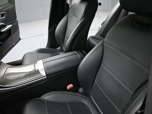 Used 2022 Mercedes-Benz C 300 Sedan image 14