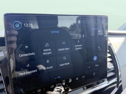 Used 2023 Ford Transit 350 XLT image 46