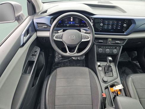 Used 2022 Volkswagen Taos SE AWD/4WD image 4