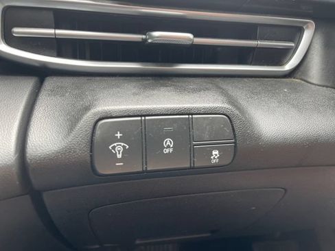 Used 2024 Hyundai Elantra SE FWD image 26