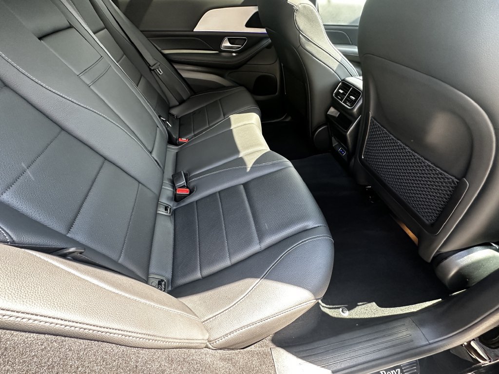 Certified 2025 Mercedes-Benz GLE 350 4MATIC w/ AMG Line Exterior image 18