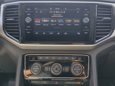 Used 2023 Volkswagen Atlas SE w/ Panoramic Sunroof Package FWD image 26