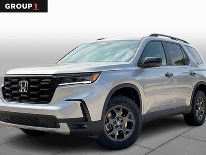 New 2025 Honda Pilot TrailSport