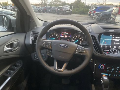 Used 2018 Ford Escape Titanium w/ Ford Safe & Smart Package image 13