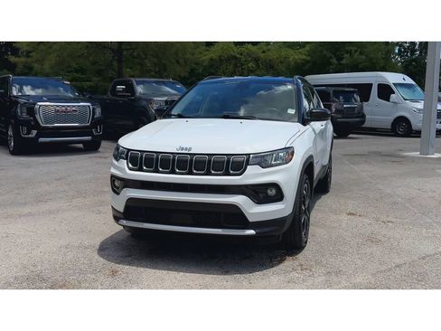 Used 2022 Jeep Compass Limited AWD/4WD image 3