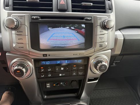 Used 2016 Toyota 4Runner Limited AWD/4WD image 17
