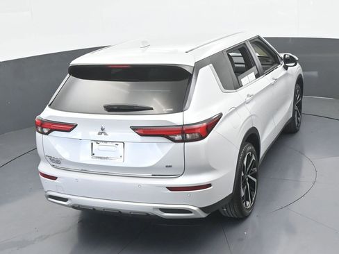 Used 2022 Mitsubishi Outlander SE image 56