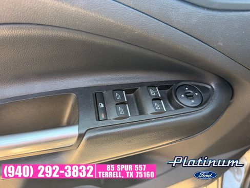 Used 2017 Ford Escape SE w/ SE Leather Comfort Package FWD image 19