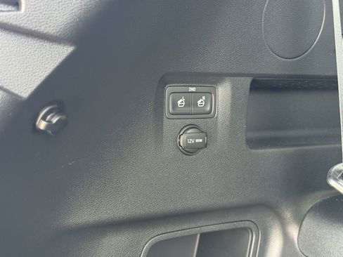 Used 2022 Kia Telluride LX image 28