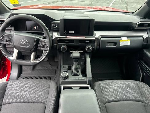 New 2026 Toyota 4Runner SR5 AWD/4WD image 12