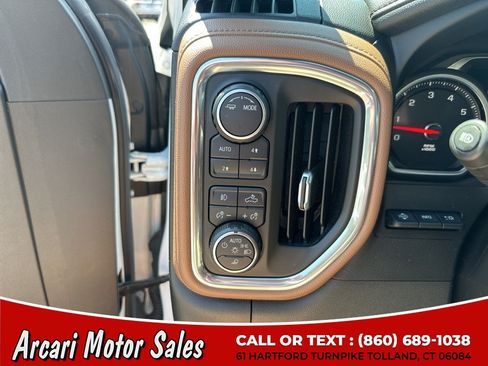 Used 2022 Chevrolet Silverado 1500 High Country w/ Technology Package AWD/4WD image 22