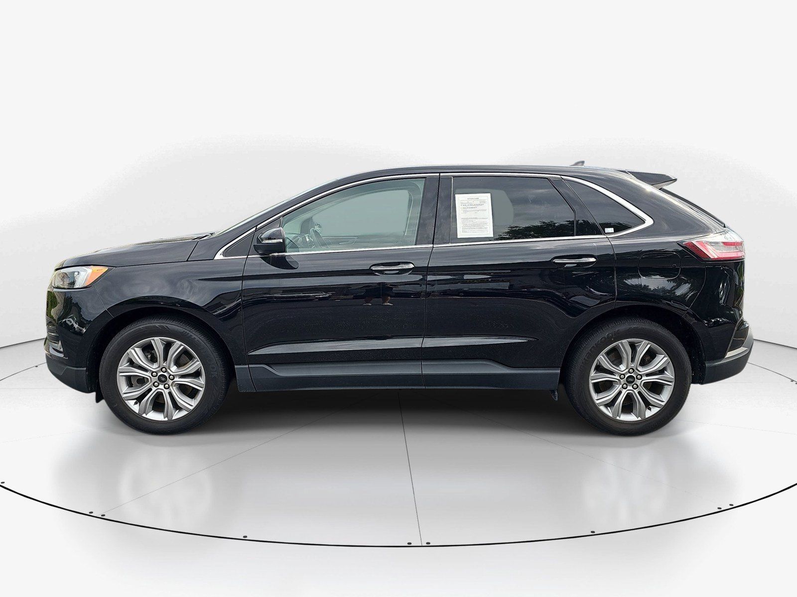 Used 2023 Ford Edge Titanium AWD/4WD image 6