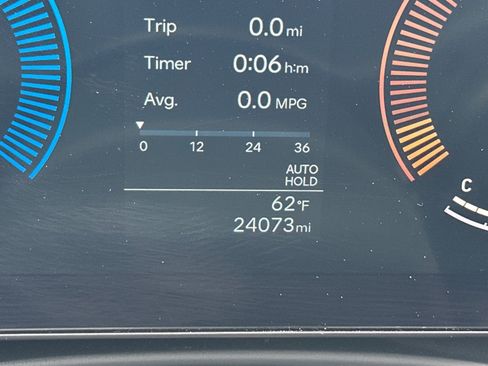 Used 2025 Hyundai Santa Cruz SEL FWD image 11
