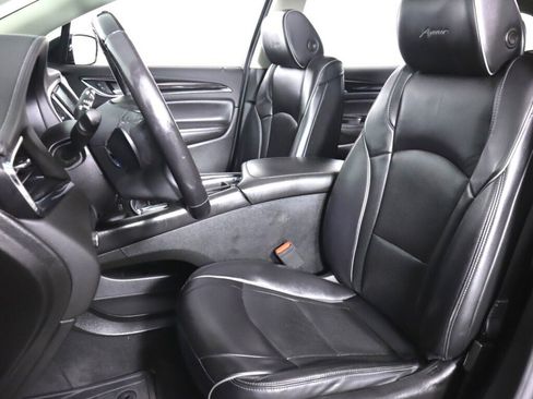 Used 2019 Buick Enclave Avenir w/ Avenir Technology Package image 35