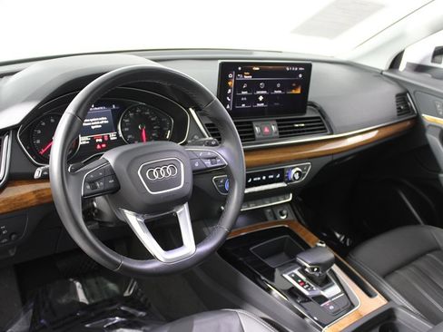 Used 2023 Audi Q5 2.0T Premium w/ Convenience Package AWD/4WD image 8