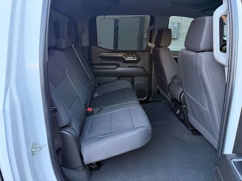 Used 2024 GMC Sierra 1500 SLE w/ X31 Off-Road Package image 28