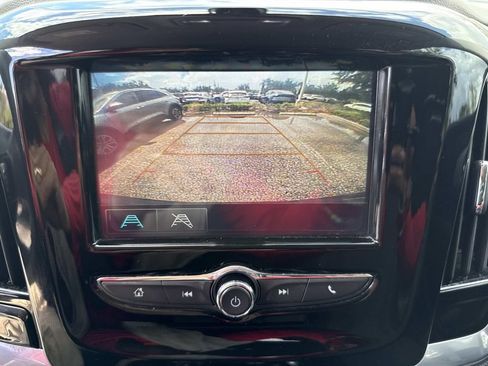 Used 2019 Chevrolet Traverse LS FWD image 37