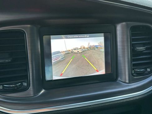 Used 2018 Dodge Charger SXT w/ Blacktop Package image 37