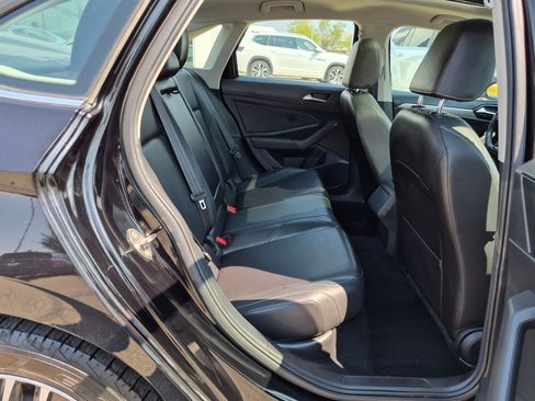 Used 2019 Volkswagen Jetta SE FWD image 30