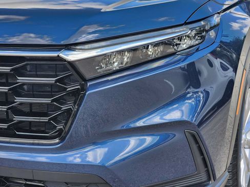 Used 2024 Honda CR-V EX image 7