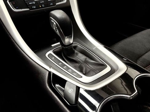 Used 2016 Ford Fusion SE FWD image 27