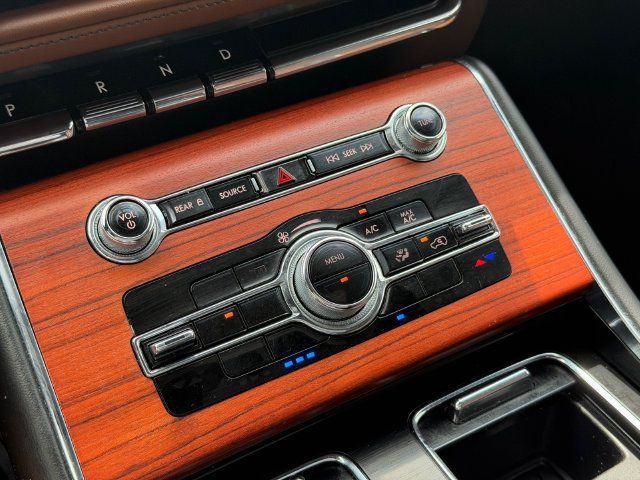 Used 2024 Lincoln Aviator Reserve w/ Equipment Group 201A AWD/4WD image 25